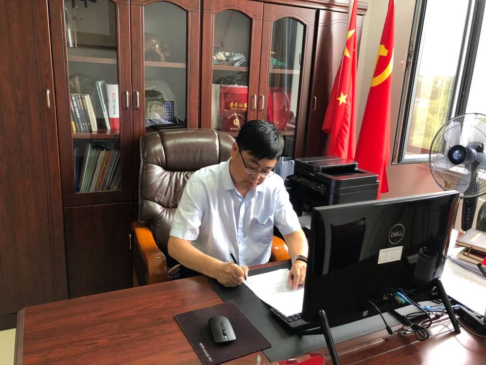 74ef43159dc639d77ef692962ee592c.jpg 74ef43159dc639d77ef692962ee592c.jpg